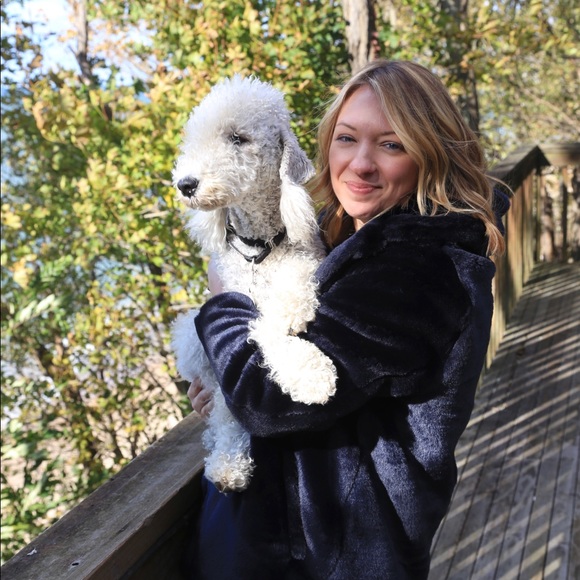 Meet your Posher, Emily - Picture 6 of 8